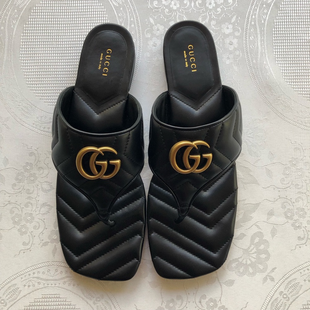 Gucci Nappa Charlotte Black GG Quilted Leather Thong Sandals Women Size 41/10.5